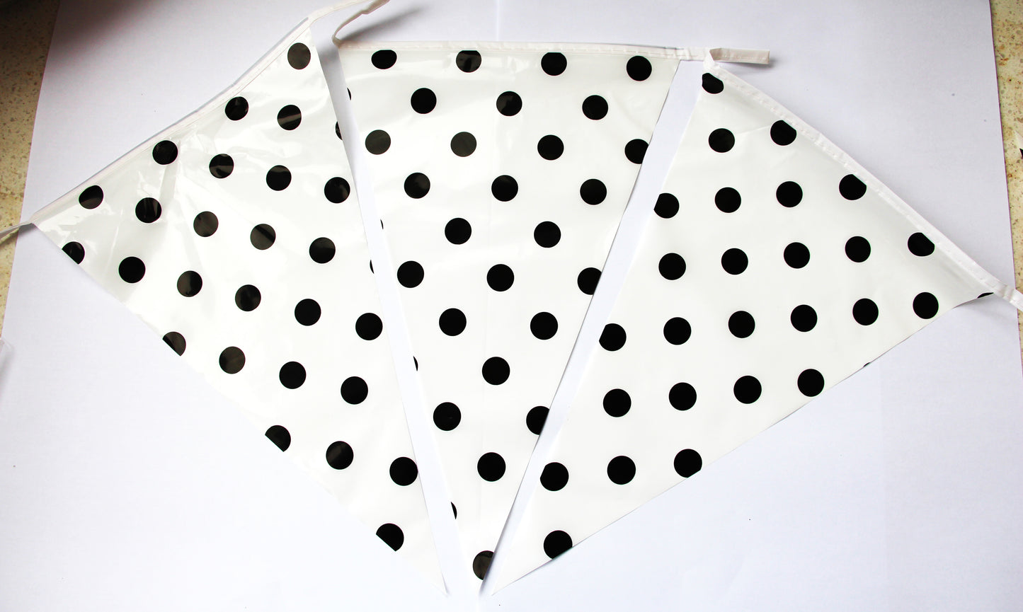 Bunting Flag W/Dot, 28cm/flat 5m length